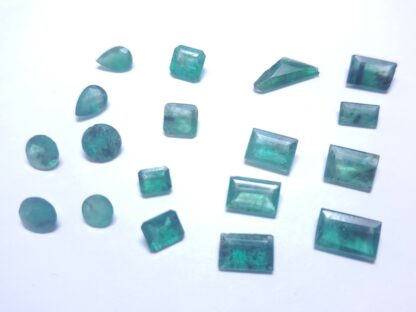 8.49 t.c.w. Natural Emerald Lot - Image 2